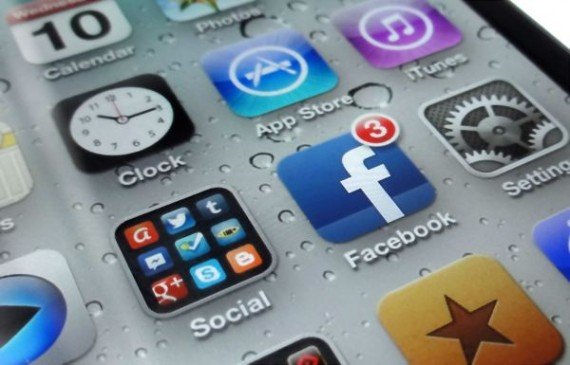 Supprimer (ou masquer) les contacts Facebook sur iPhone